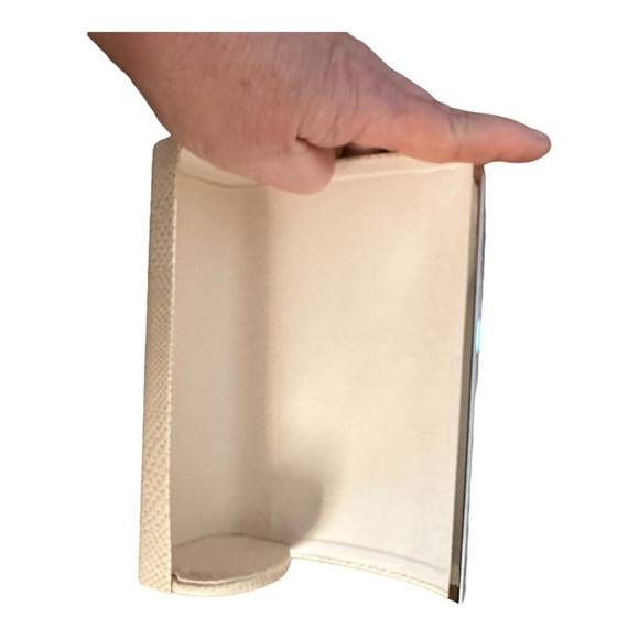 Jimmy Choo‎ Glass Case - Picture 3 of 3